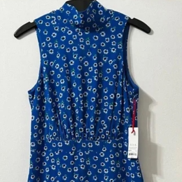 Elle - Picture 6 of 7